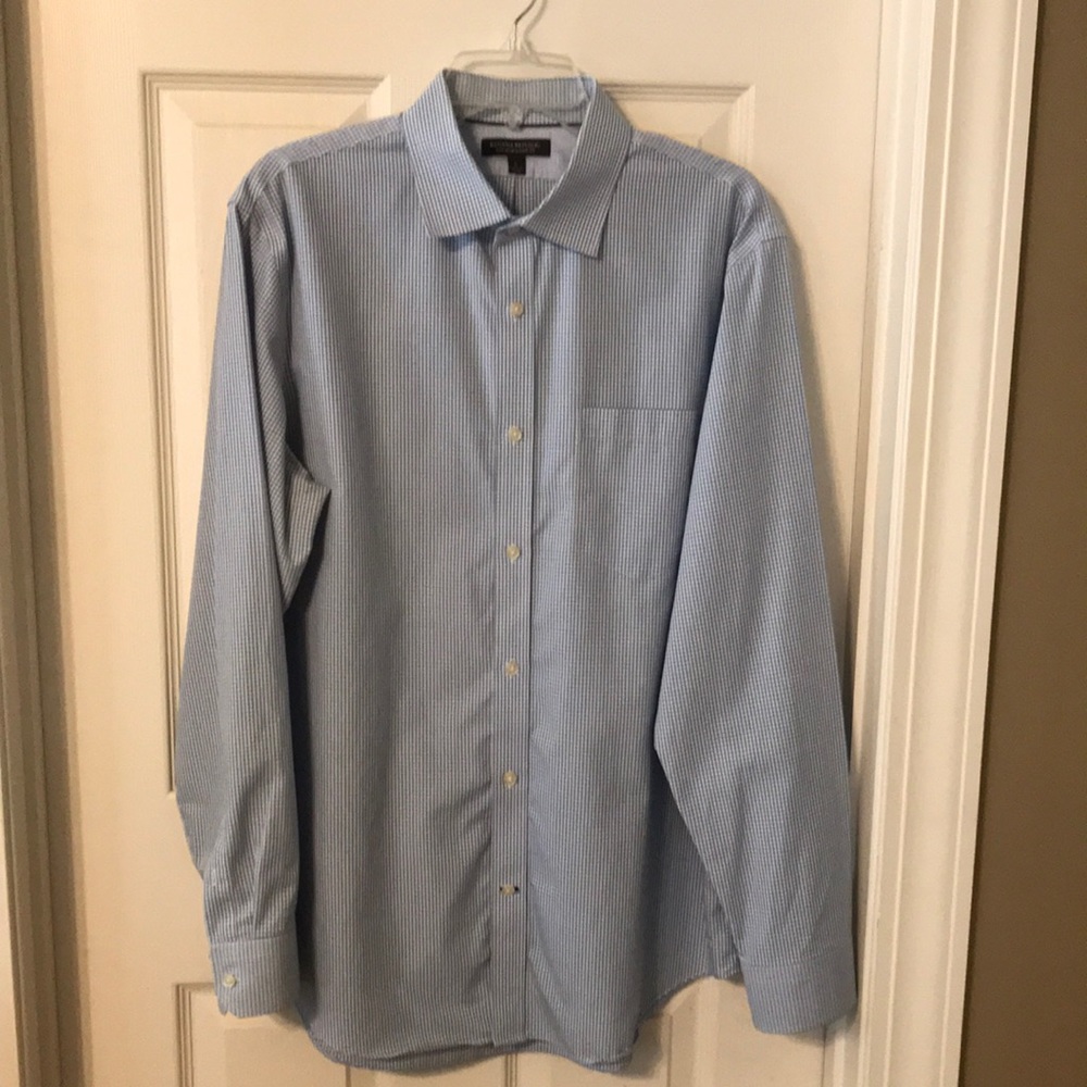 BANANA REPUBLIC LS Sz L (33” sleeve) light blue checkered pattern excellent cond